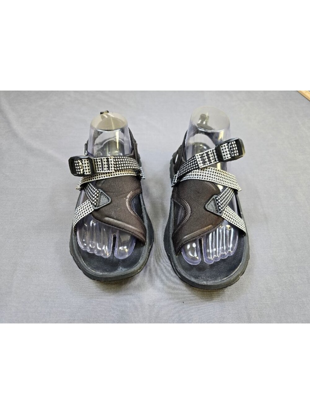 Nike Womens Black & White Oneonta Trail Sandals Size 7 Outdoor Footwear